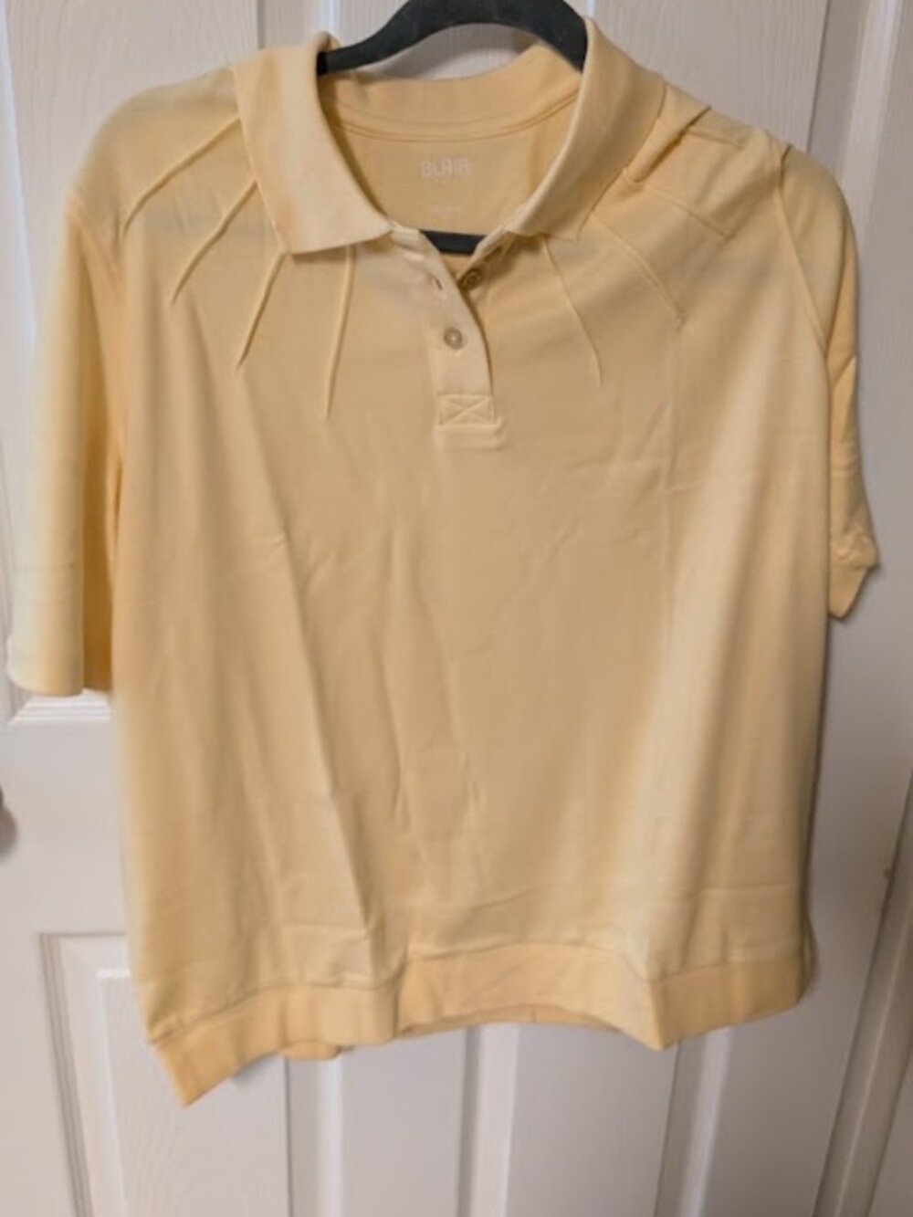 NWT Women's Blair Brand Pleat Design Banana Yellow Short Sleeve Polo XL